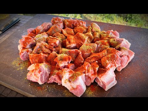 Видео: Больше НЕ НУЖНО Мариновать Шашлык! ВКУСНЫЙ и СОЧНЫЙ ШАШЛЫК без маринада, ВСЕГО ЗА 20 МИНУТ!