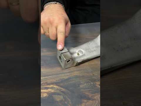 Видео: В Land Rover решили, что кулаки — это расходник