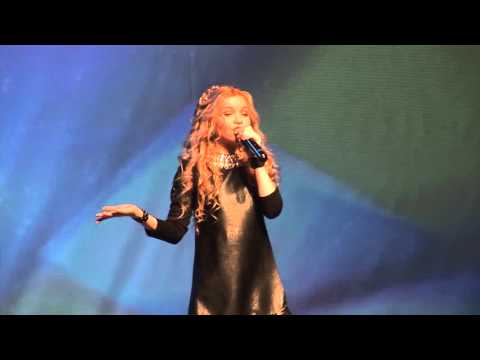 Видео: Арина Петрова - Птица