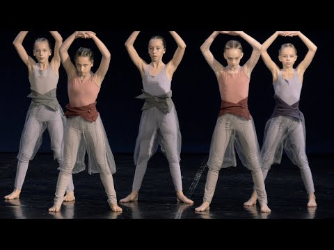 Видео: "Часть или частью?" Авторская хореография.