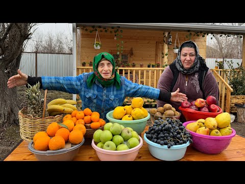 Видео: Бабушка Розa Приготовь микс-салат с медом из 10 разных фруктов! Сельская жизнь