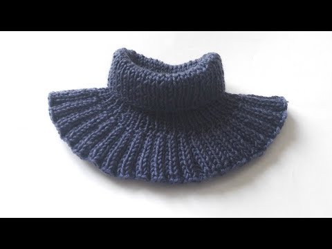 Видео: Детская манишка спицами. Оооочень легко и просто!