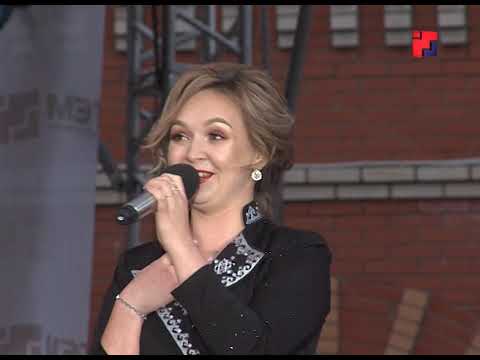 Видео: «Марий Эл ТВ»: большой репортаж с летнего концерта «Марий Эл Радио» ч. 1 (Патриаршая пл., 2019 г.)