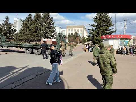 Видео: Подготовка  танки съезжают с тралов  Улан-Удэ