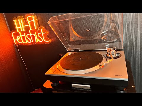 Видео: Обзор проигрывателя Technics sl1500c (достойный преемник)