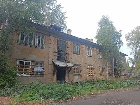 Видео: Обрушенный дом в центре города, куча вещей внутри