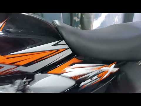 Видео: сравнение мотоциклов TVS HLX 150X и INTRUDER 200