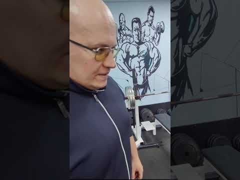 Видео: По просьбе общественности - жим лёжа, техника выполнения, силовая.