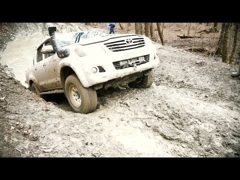 Видео: По жидкому лесу в "Большая Фанагорийская пещера" на Hilux