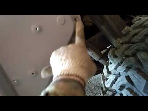 Видео: Приварка передней стойки, кузовные работы с уазиком. Часть 63.