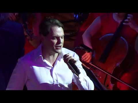 Видео: Иван Ожогин - "Hallelujah" на бис.