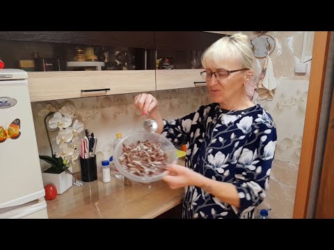 Видео: Сельские будни! Покупка с Озона. Сажаю лук. Фарширую перец.