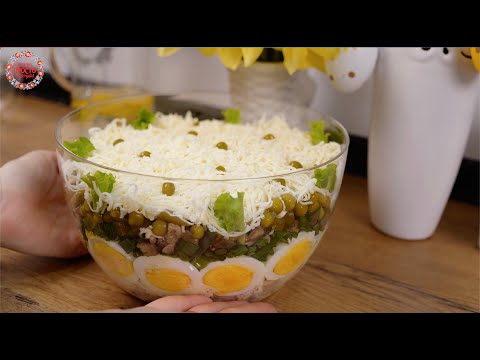 Видео: Топ 4 Вкусных САЛАТА на ПРАЗДНИЧНЫЙ СТОЛ! Вкусно Просто и По-новому🥰
