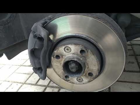 Видео: На Весте 110000 км. Тормоза.