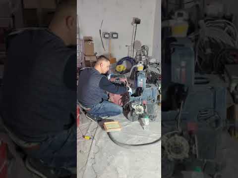 Видео: Обзор недостатков у пылесосов Bosch Gas 35 и Hilti VC40