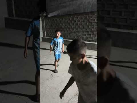 Видео: Именно так рождаются звезды футбола.⚽️
