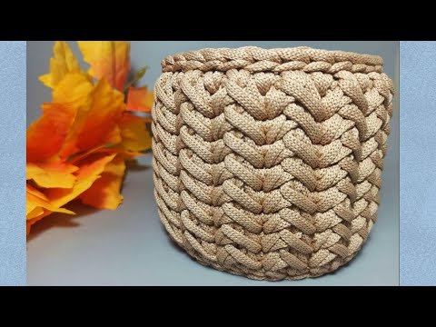 Видео: Корзинка из полиэфирного шнура. Красивый узор крючком. Basket crochet.