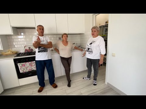 Видео: ВСТРЕТИЛИСЬ СО СВАТАМИ! В ГОСТЯХ В КОТТЕДЖНОМ ПОСЁЛКЕ! РУМ ТУР У СВАТОВ!