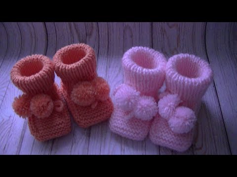 Видео: Вяжем  пинетки спицами.