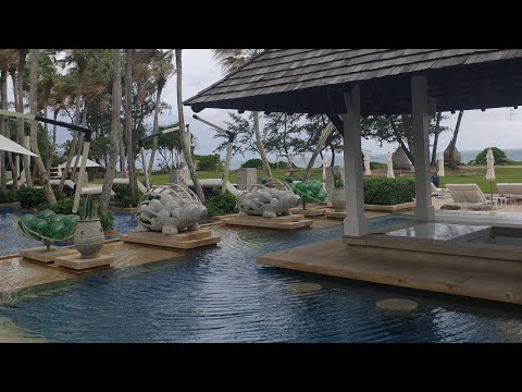 Видео: Anantara Mai Khao Phuket Villas 5* семейные уединение виллы на красивой территории