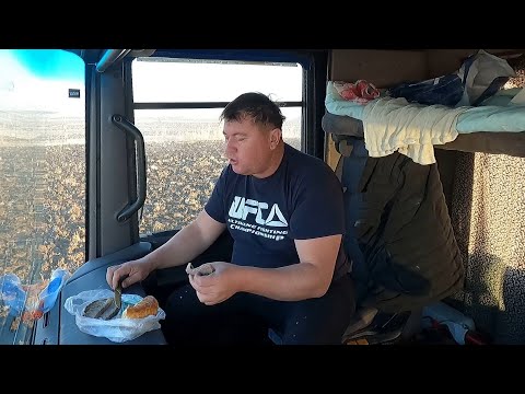 Видео: НОЧЁВКА В КАБИНЕ | Трактор К-700 с кабиной Renault Magnum