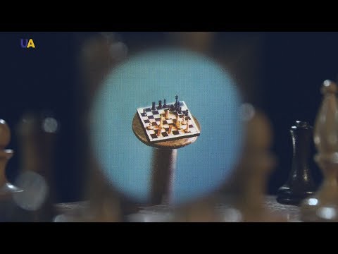 Видео: Ночь в музее. Микроминиатюры Николая Сядристого - шахматы