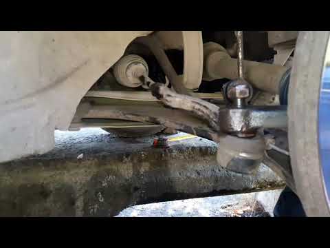 Видео: Диагностика и замена рулевого наконечника Рено Лагуна 2 Renault Laguna 2, Swag на AS Metal