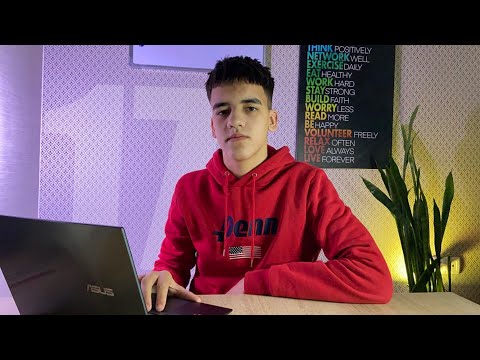 Видео: Как Я Стал Программистом В 17 Лет