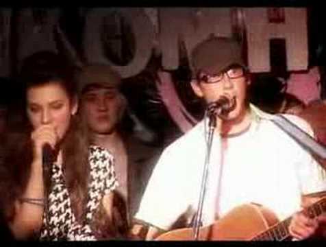 Видео: КОМНАТА – Обман Тебе К Лицу