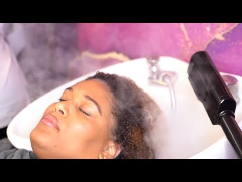 Видео: Тонирование волос шампунем и кондиционером 💜