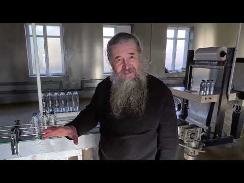 Видео: Бог велел водой студеной делиться!