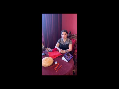 Видео: Делаем куклу на деньги