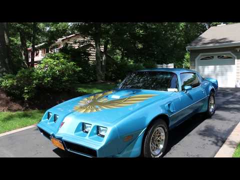 Видео: Pontiac Trans Am 1979 года выпуска~Суперредкий цвет Atlantis Blue~W72 400~Небольшой пробег~4 скор...