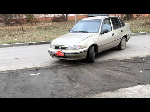 Видео: Монтаж шин Viatti V-522 Brina Nordico 185/60 R14 на б/у диски ст. штампы.