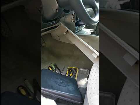 Видео: Ремонт освещения салона Passat B5 (блок управления комфортом). Часть 1