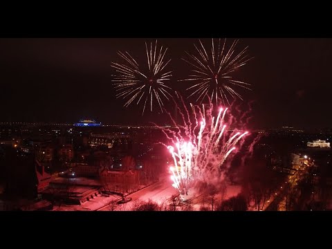 Видео: Салют на День Рождения. Пиромузыкальное фейерверк-шоу!