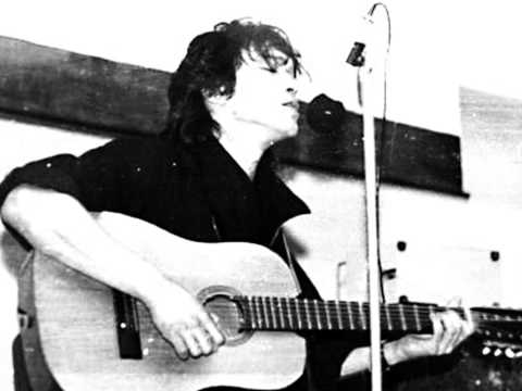 Видео: Виктор Цой - Мои друзья (Live, 1988)