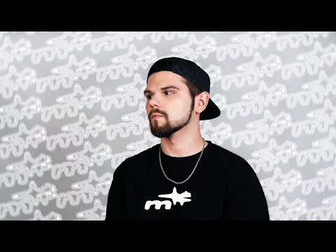 Видео: СУДЕЙСТВО MINOR BATTLE 3 | 4 РАУНД | #1 (FEAT. LOVELYLOVE & ОТЕЦ РОМАН)