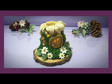 Видео: 💕СДЕЛАЙ САМ МИНИАТЮРНЫЙ ЦВЕТОЧНЫЙ ДОМИК/ПОДСВЕЧНИК/используя пластиковую бутылку 💕