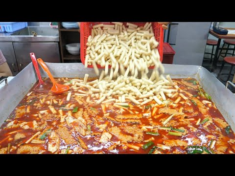 Видео: Попробуйте различные корейские блюда, такие как токбокки, рамэн, кимбап и пибимбап.