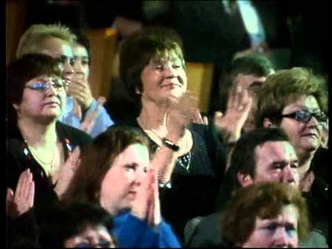 Видео: Александр Песков - Смотрите, я играю (шоу в Кремле)Part 06/13