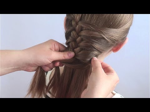 Видео: Две прически из простых косичек / #прическа на длинные волосы