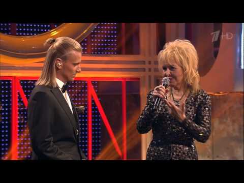 Видео: саундтрек к/ф Skyfall Кормухина и Матвейчук, Две звезды 05.03.13, 1 канал