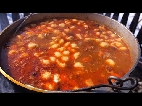 Видео: Этот Бограч всегда получается вкусный! Домашний рецепт бограча в казане на огне. Закарпатский бограч