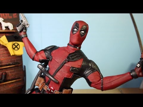Видео: ЖИВОЙ ДЭДПУЛ У МЕНЯ НА СТОЛЕ Deadpool HotToys