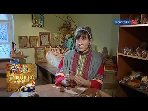 Видео: Пряничный домик. Игрушка из глины / Телеканал Культура