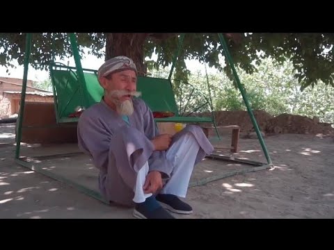 Видео: Чаро Бобои Мерган ин коро кард