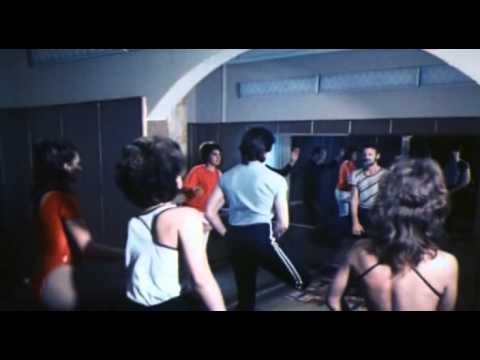 Видео: Один в океане