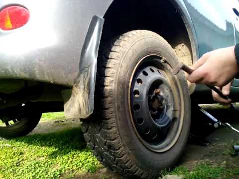 Видео: Приржавело колесо. Снимаем!