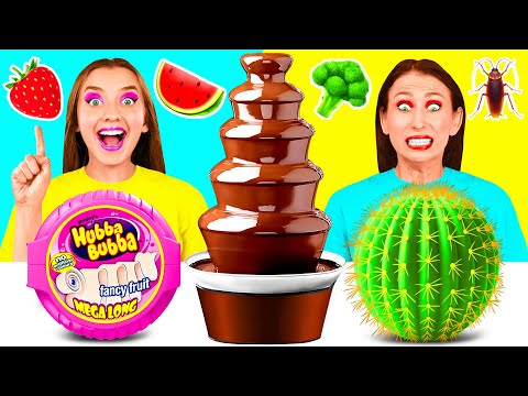 Видео: Эмоджи Шоколадный Фонтан Челлендж | Смешные Моменты